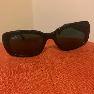 Women’s ray bans